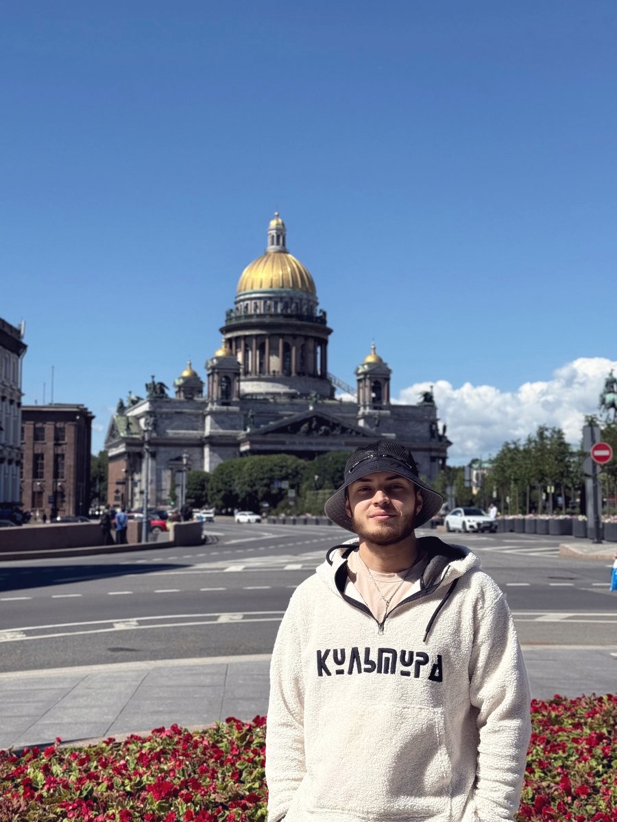 Андрей Ионов вне зала